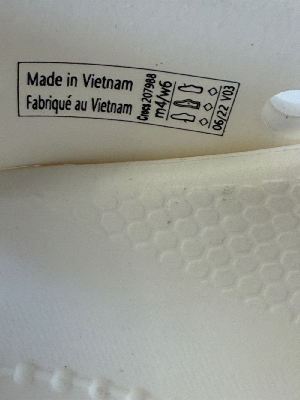 CROCS White Classic Mega Crush Clogs - Size 6 - Picture 8 of 11